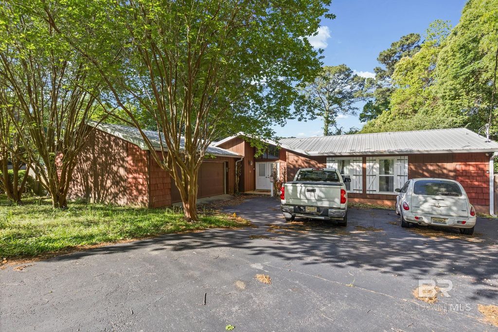 101 Windsor Court, Daphne, AL 36526