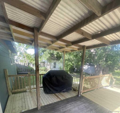 38176 S Groesbeck Highway, Clinton Charter Township, MI 48036