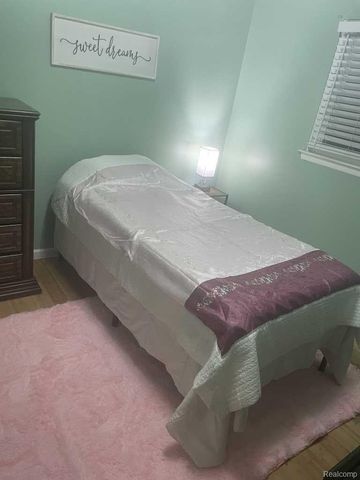 38176 S Groesbeck Highway, Clinton Charter Township, MI 48036