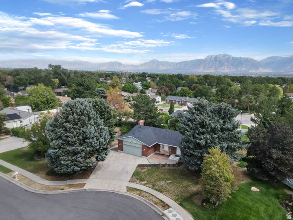 7503 S PADDINGTON CIR, West Jordan, UT 84084 — photo 3