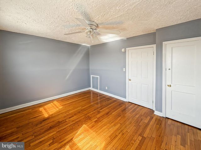 2709 E HOFFMAN ST, Baltimore, MD 21213