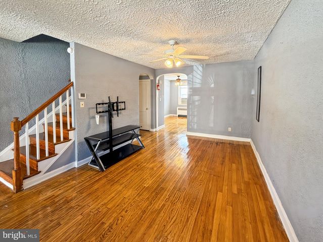 2709 E HOFFMAN ST, Baltimore, MD 21213