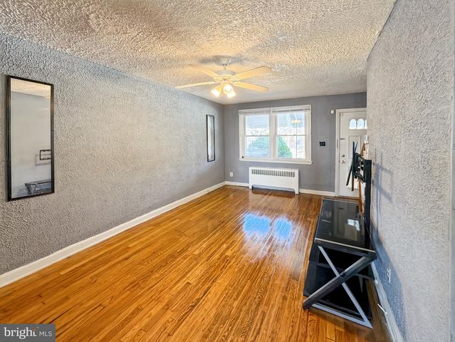 2709 E HOFFMAN ST, Baltimore, MD 21213