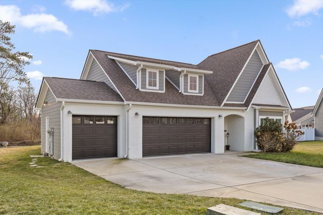 1303 Baldwin Field Circle, Hixson, TN 37343