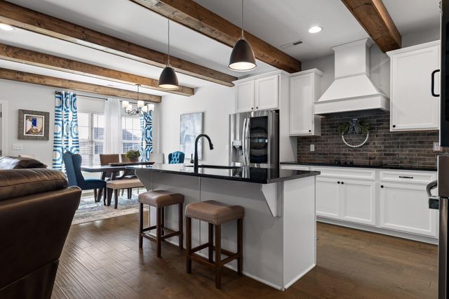 1303 Baldwin Field Circle, Hixson, TN 37343