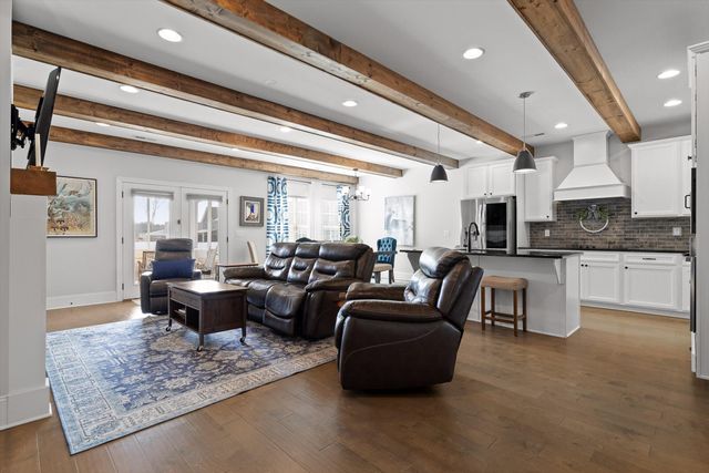 1303 Baldwin Field Circle, Hixson, TN 37343