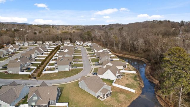 1303 Baldwin Field Circle, Hixson, TN 37343