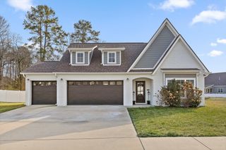 1303 Baldwin Field Circle, Hixson, TN 37343