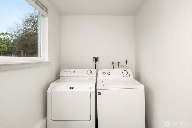 10512 SE 236th Place, Kent, WA 98031