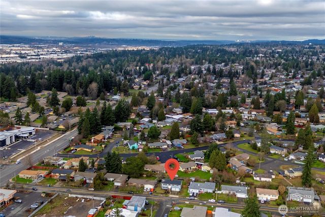 10512 SE 236th Place, Kent, WA 98031