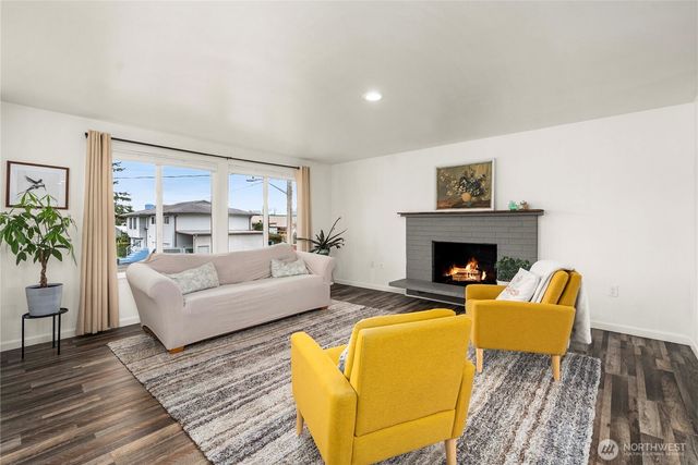 10512 SE 236th Place, Kent, WA 98031