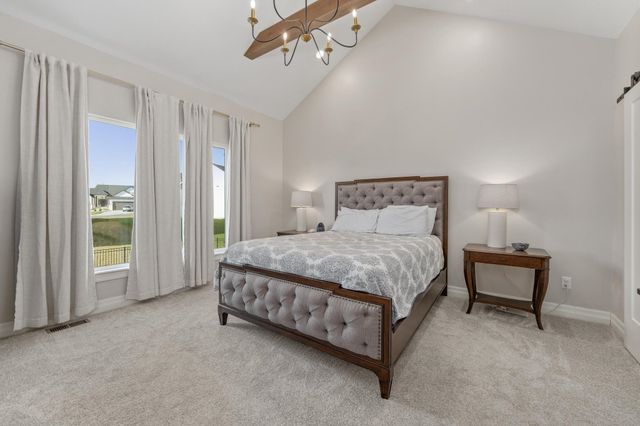 2737 N Eagle Ct, Wichita, KS 67226