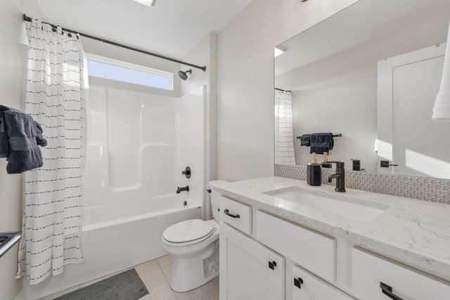 2737 N Eagle Ct, Wichita, KS 67226