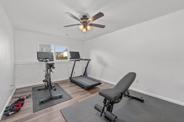 2737 N Eagle Ct, Wichita, KS 67226
