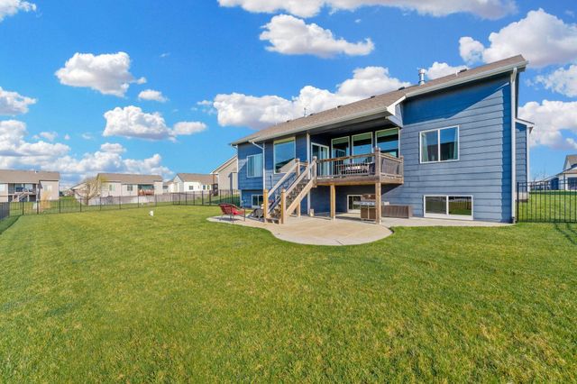2737 N Eagle Ct, Wichita, KS 67226