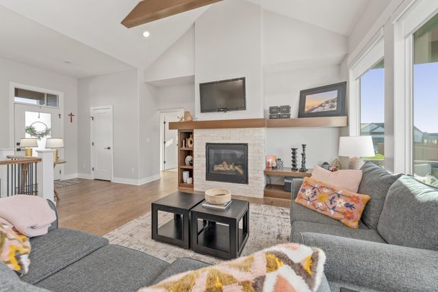2737 N Eagle Ct, Wichita, KS 67226