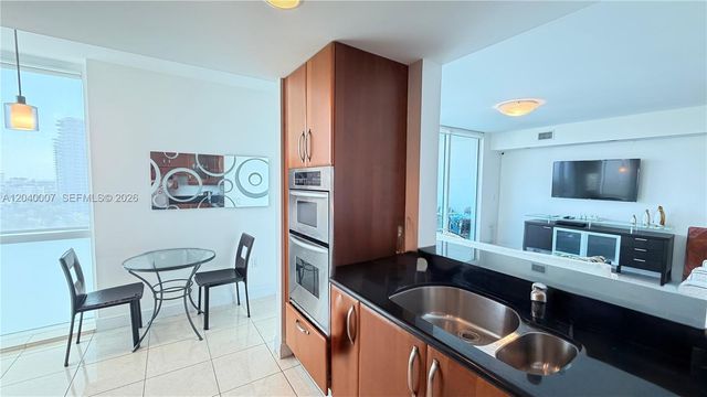 19400 Turnberry Way 1131, Aventura, FL 33180