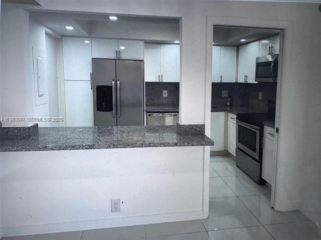 4000 Towerside Ter 609, Miami, FL 33138