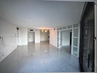 4000 Towerside Ter 609, Miami, FL 33138