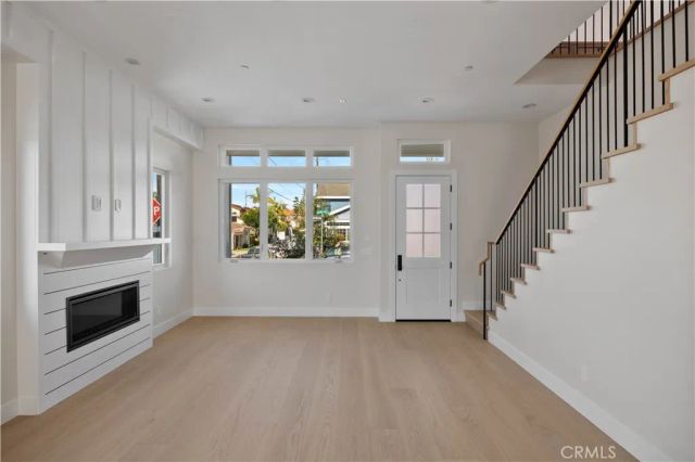 2100 Harriman Lane, Redondo Beach, CA 90278