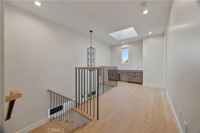 2100 Harriman Lane, Redondo Beach, CA 90278