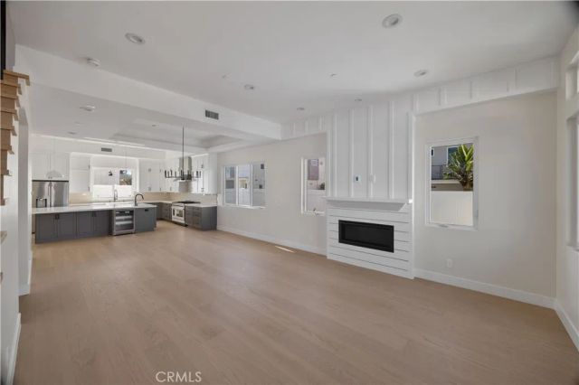 2100 Harriman Lane, Redondo Beach, CA 90278