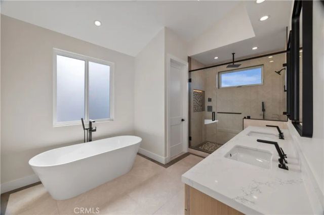 2100 Harriman Lane, Redondo Beach, CA 90278