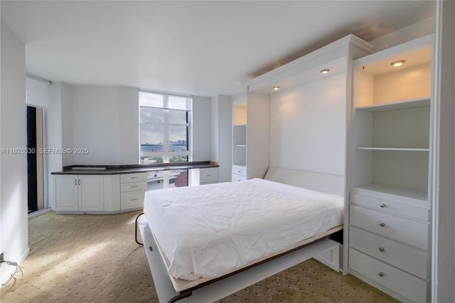 4000 Towerside Ter 908, Miami, FL 33138