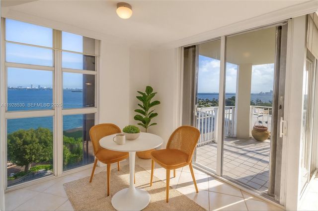 4000 Towerside Ter 908, Miami, FL 33138