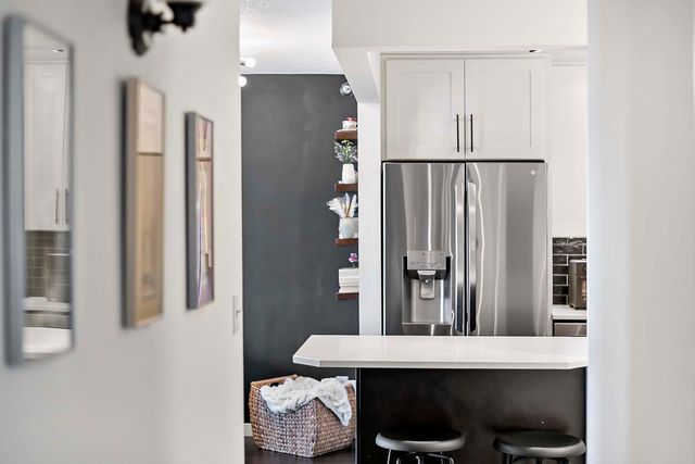 78 10th Street E 2004, Saint Paul, MN 55101