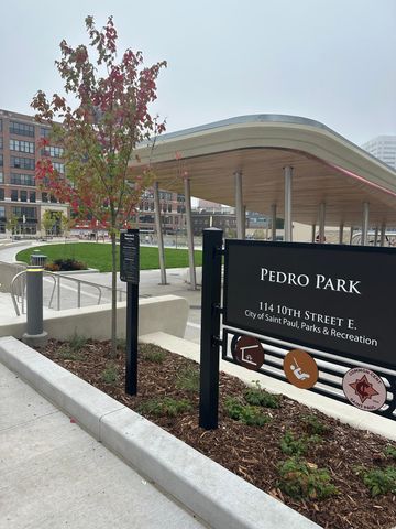 78 10th Street E 2004, Saint Paul, MN 55101