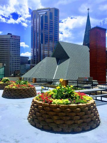 78 10th Street E 2004, Saint Paul, MN 55101