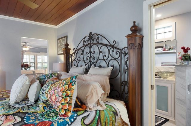 4526 1ST AVENUE N, St Petersburg, FL 33713