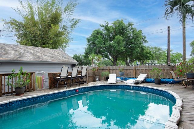 4526 1ST AVENUE N, St Petersburg, FL 33713