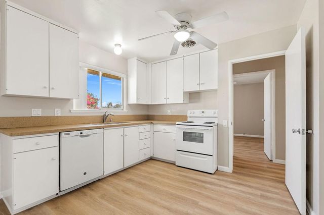 42280 Kansas Street, Palm Desert, CA 92211