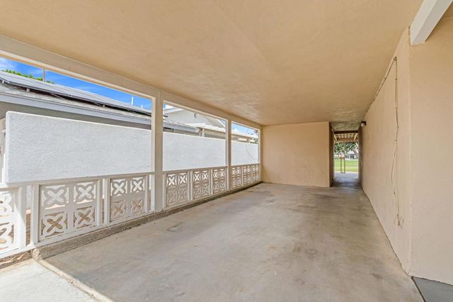 42280 Kansas Street, Palm Desert, CA 92211