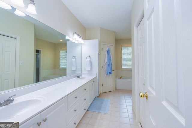 84 Woodcliff Court, Newnan, GA 30265