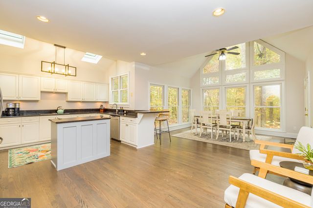 84 Woodcliff Court, Newnan, GA 30265