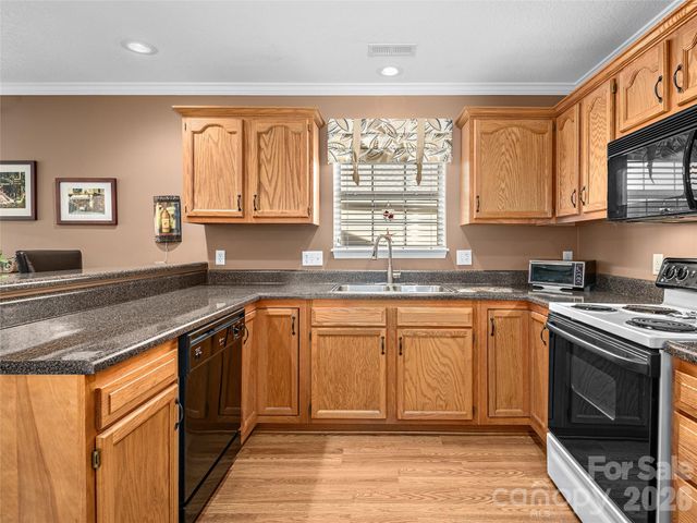15 Willowick Drive, Asheville, NC 28803
