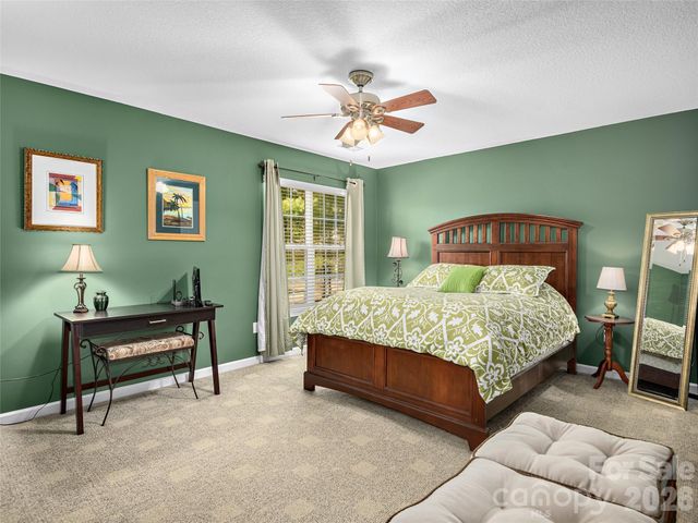 15 Willowick Drive, Asheville, NC 28803