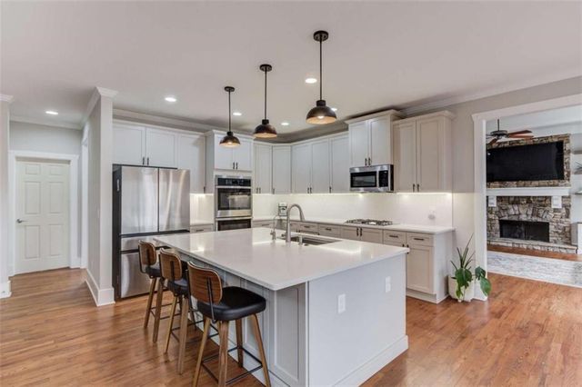 6089 Grand Loop Road, Sugar Hill, GA 30518