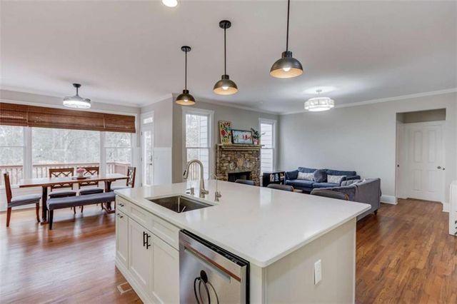 6089 Grand Loop Road, Sugar Hill, GA 30518