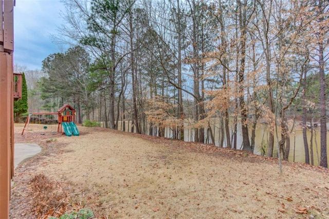 6089 Grand Loop Road, Sugar Hill, GA 30518