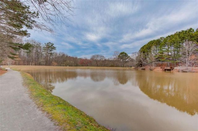 6089 Grand Loop Road, Sugar Hill, GA 30518