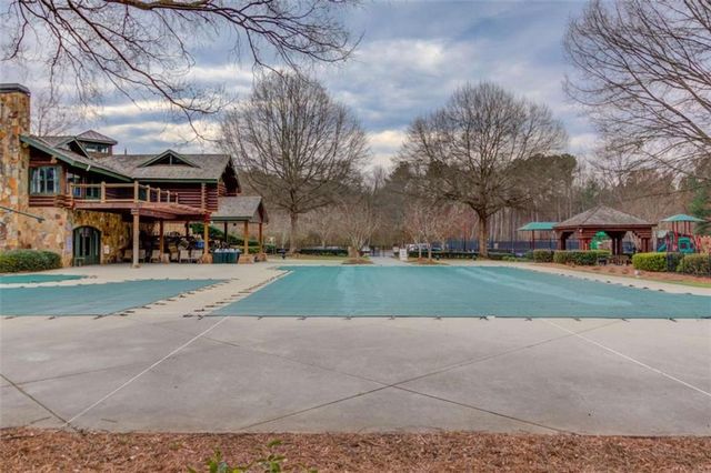 6089 Grand Loop Road, Sugar Hill, GA 30518