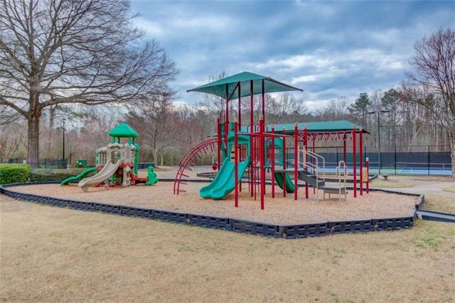 6089 Grand Loop Road, Sugar Hill, GA 30518