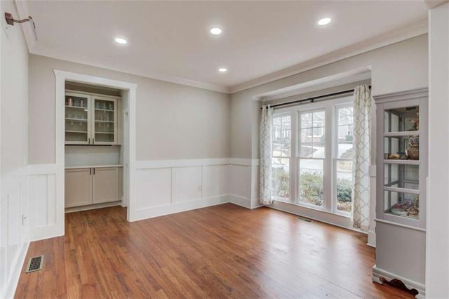 6089 Grand Loop Road, Sugar Hill, GA 30518