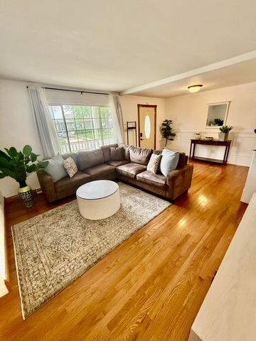 7216 Montana Avenue, Hammond, IN 46323