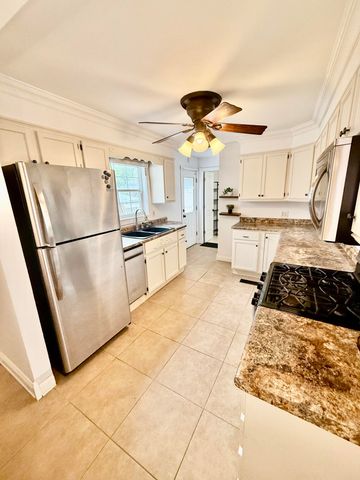 7216 Montana Avenue, Hammond, IN 46323
