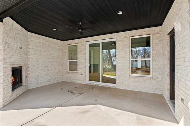 1331 Greyback Lane, Centerton, AR 72719